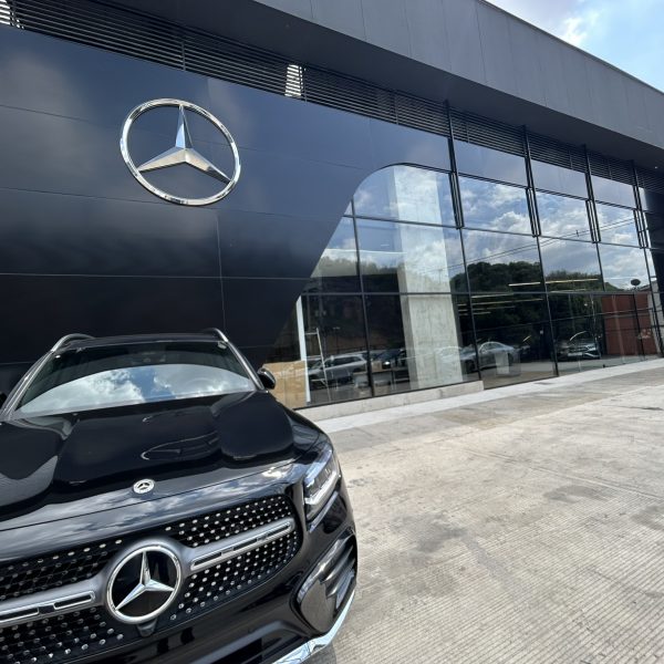 Mercedes Benz